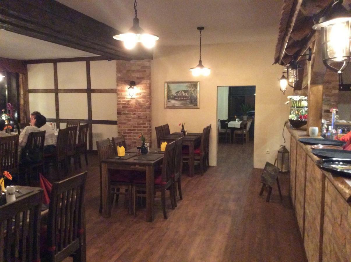 Hotel Ratskeller Neustadt Zewnętrze zdjęcie