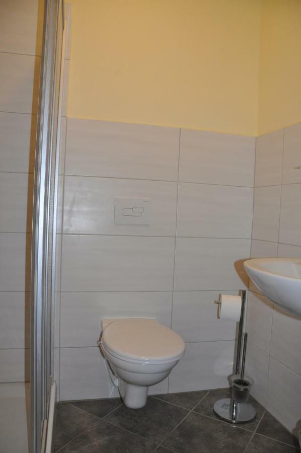 Hotel Ratskeller Neustadt Zewnętrze zdjęcie