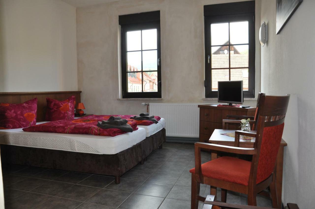 Hotel Ratskeller Neustadt Zewnętrze zdjęcie